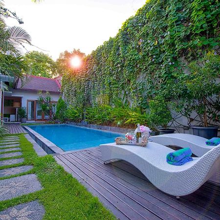 Villa Enjoy - Seminyak Center Exterior photo
